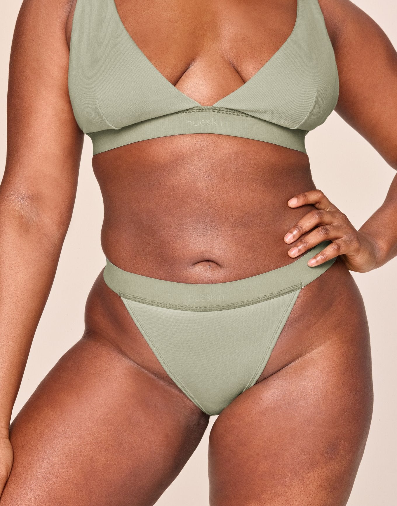 Tess Tanga Plus Verde