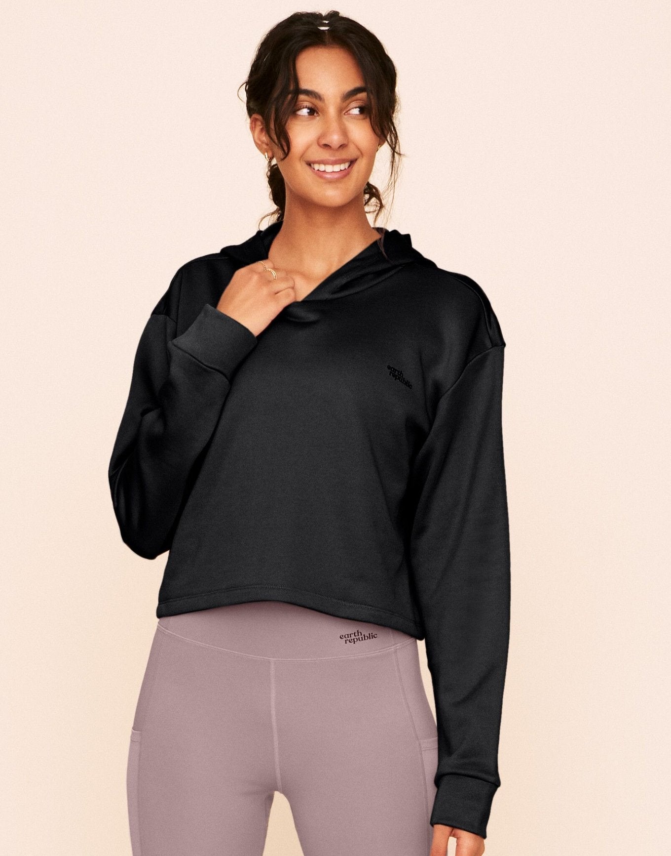 Myah Escape Luxe Hoodie Negro