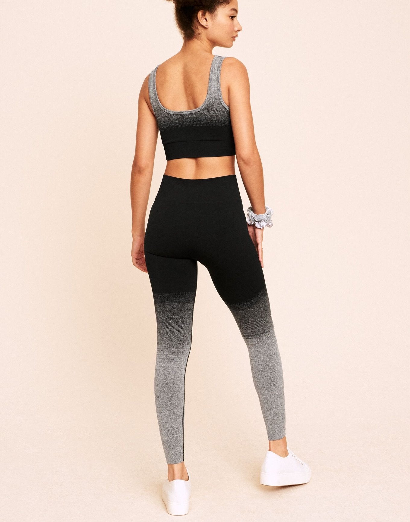 Maeve Ombre Sports Bra Contorno Negro