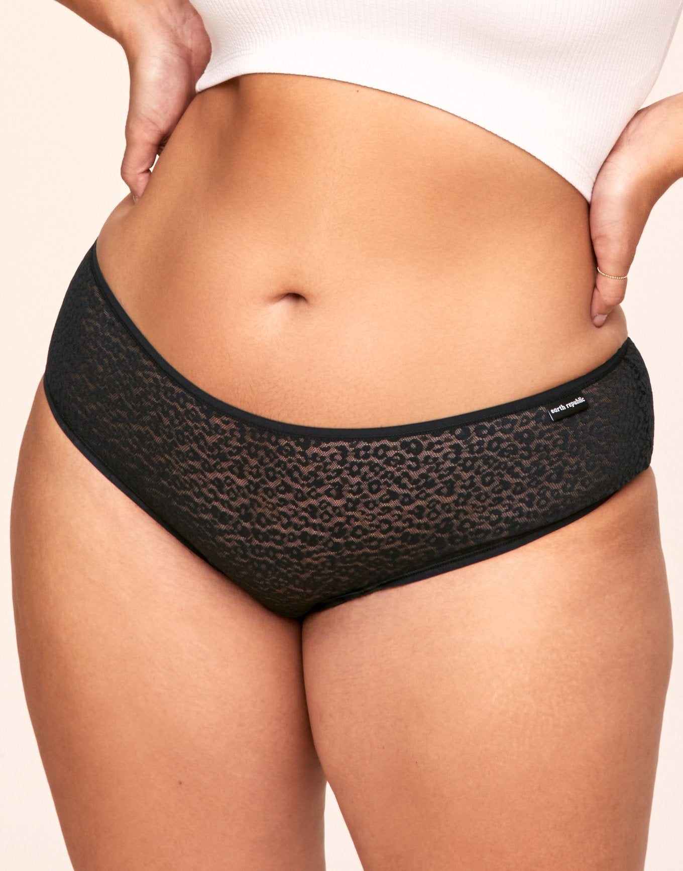 Billie Lace Cheeky Plus Negro