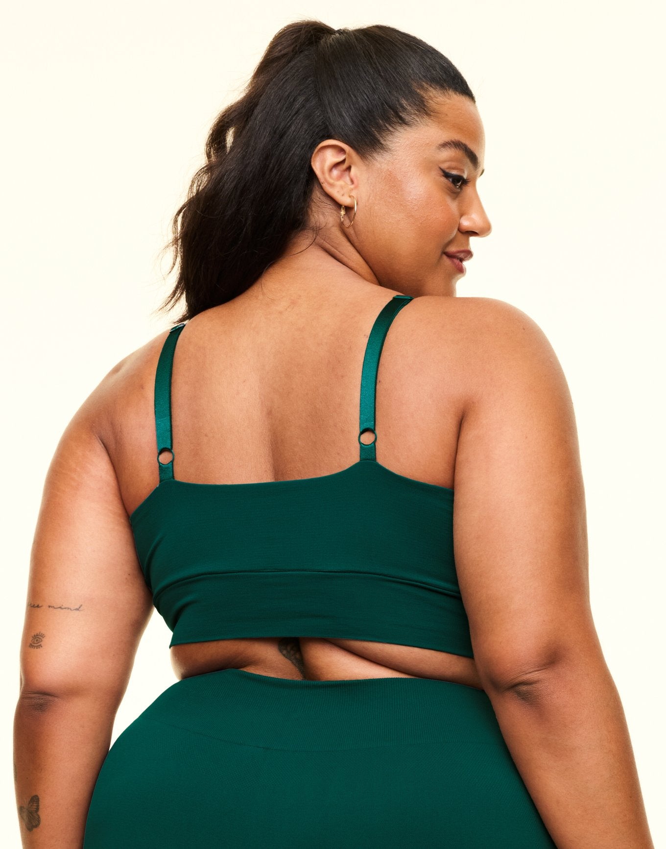 The Everyday Bralette Contorno Plus Verde