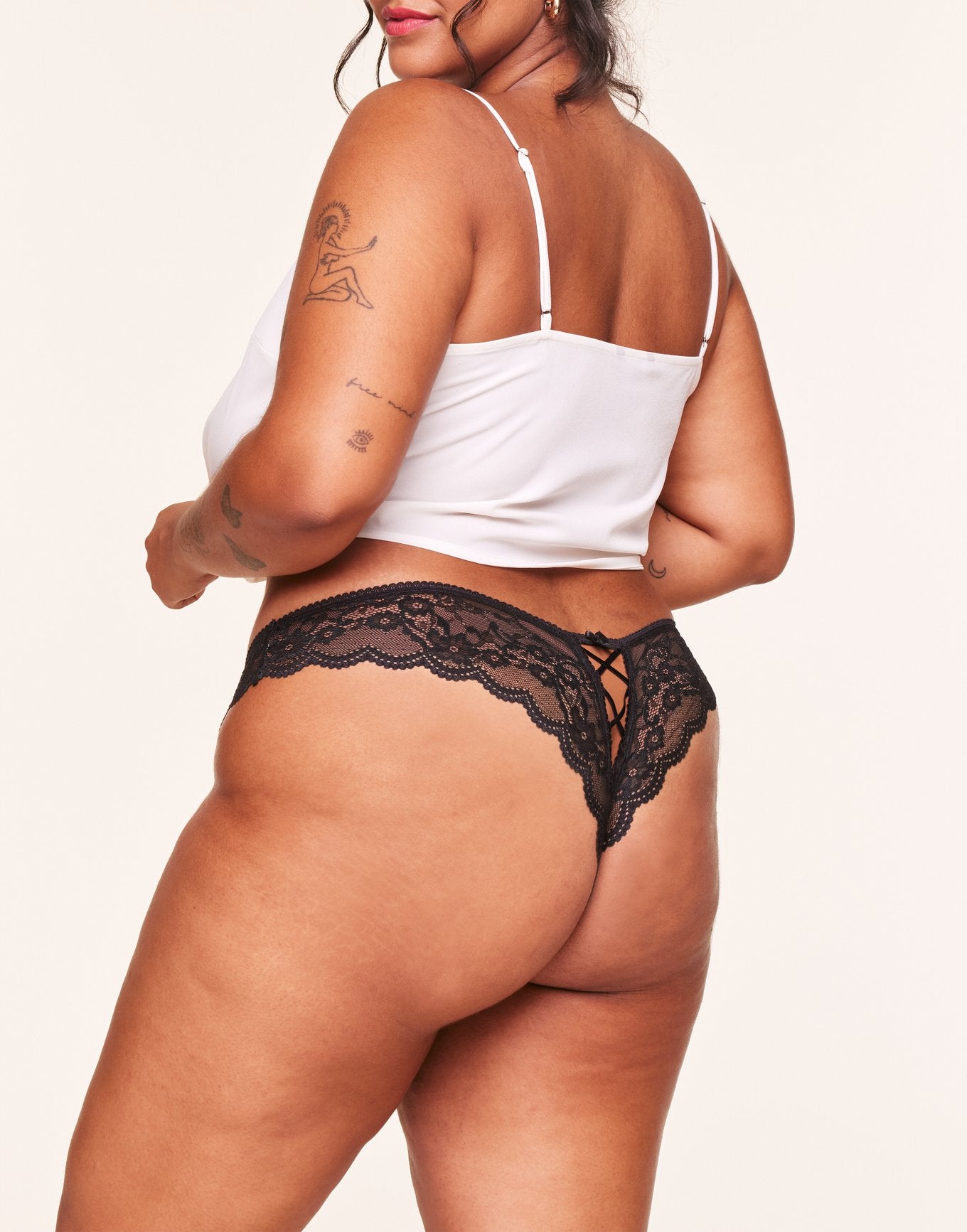 Sarina Cheeky Plus Negro