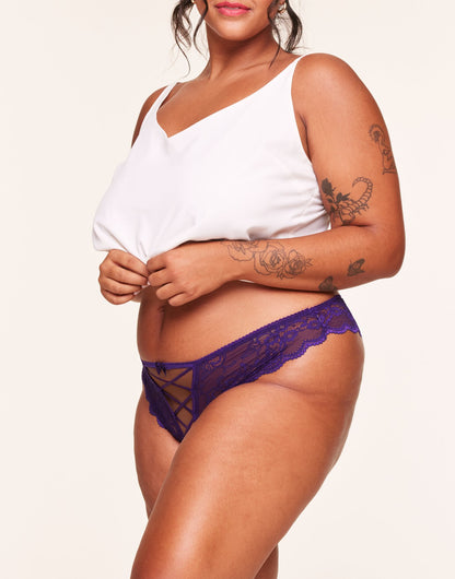 Sarina Cheeky Plus Morado